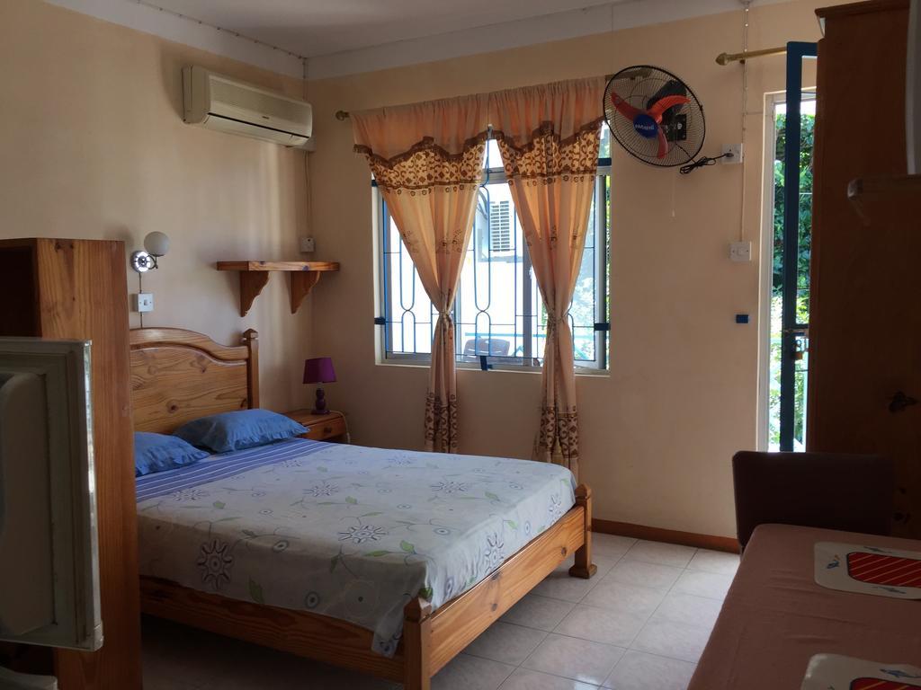 Pereybere Beach Apartments Room photo